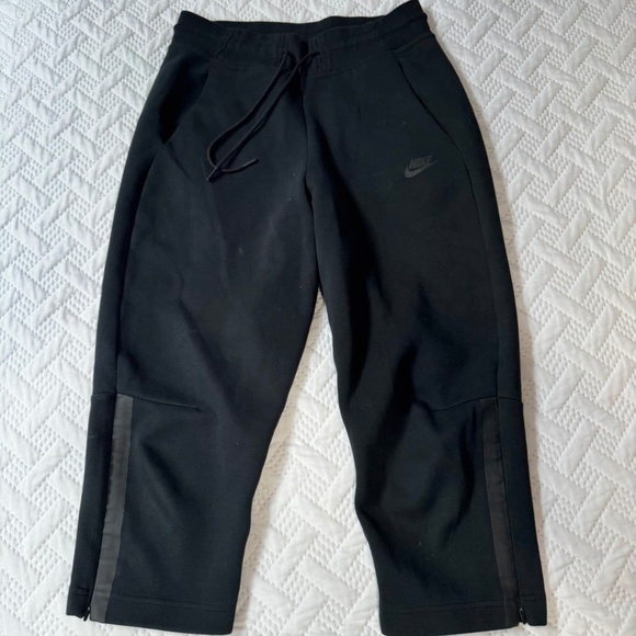 Nike Other - Nike Tech Fleece Black Size Small Man Woman Unisex Activwear Capris Joggers
